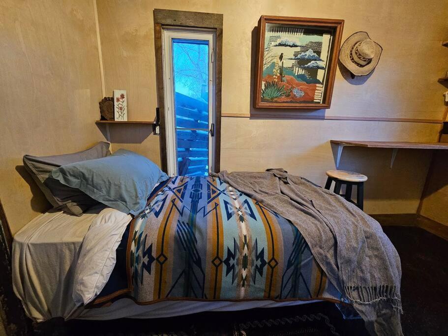 Blue Dog Accommodations Eastend Εξωτερικό φωτογραφία