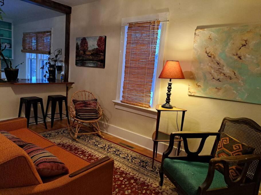 Blue Dog Accommodations Eastend Εξωτερικό φωτογραφία
